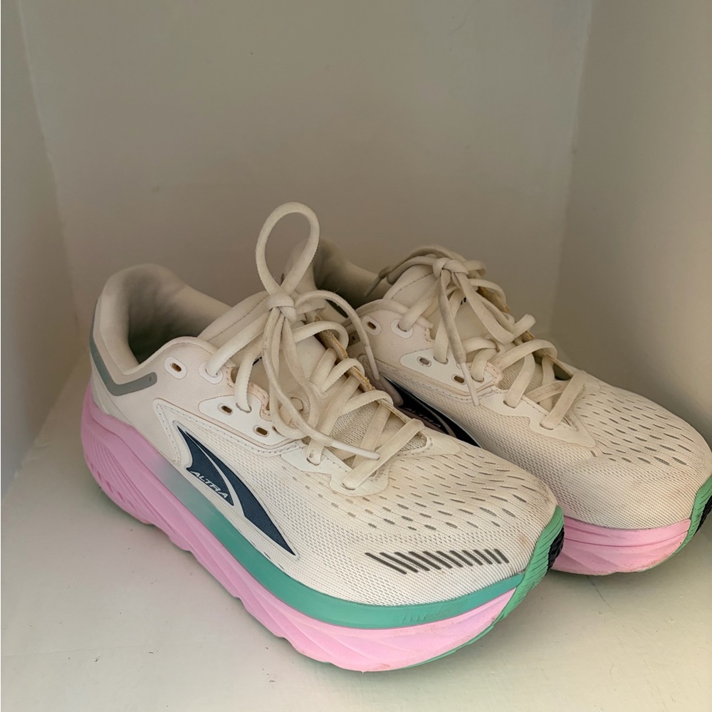 Women’s Altra Via Olympus